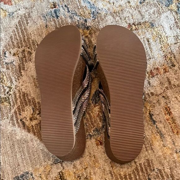 NWOB Maurices Striped Wedge Sandals - Picture 4 of 5